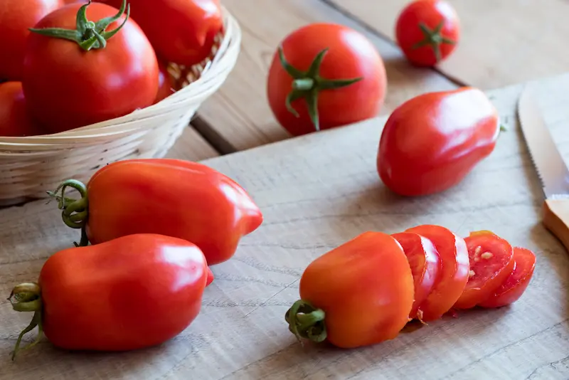 san marzano tomato sliced